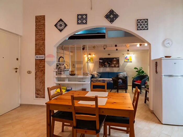 Appartamento trilocale in vendita in Via Vittorio Emanuele II, Catania