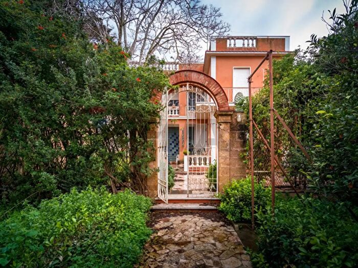 Casa con 8 locali in vendita in Via Ettore Maiorana, Mazara Del Vallo