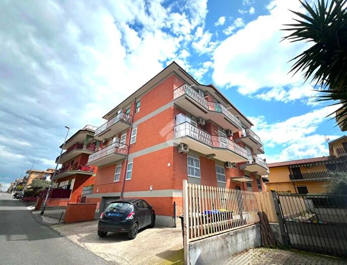 Appartamento quadrilocale in vendita in Via di Vermicino, Roma