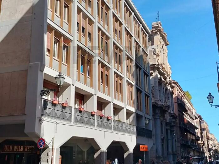 Appartamento bilocale in vendita in Via Vittorio Emanuele, Palermo