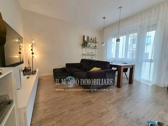 Appartamento quadrilocale in vendita in Coverciano, Firenze