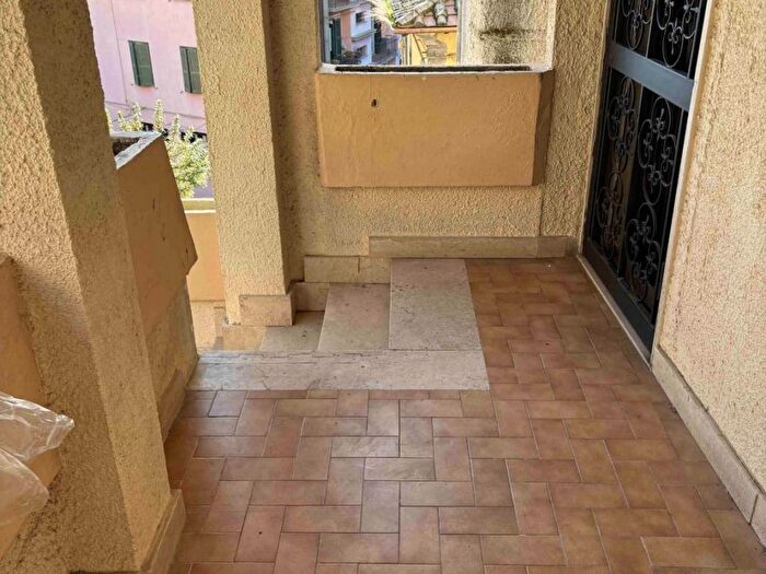 Casa quadrilocale in affitto in Via Ospedale Vecchio, Centro, Soriano nel Cimino