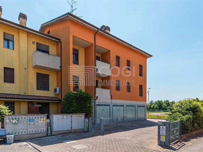 Appartamento trilocale in vendita in Via Ettore Ricci E, Massa Lombarda