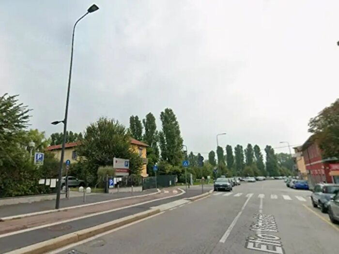 Appartamento trilocale in affitto in Via Privata Carlo Parea, Milano