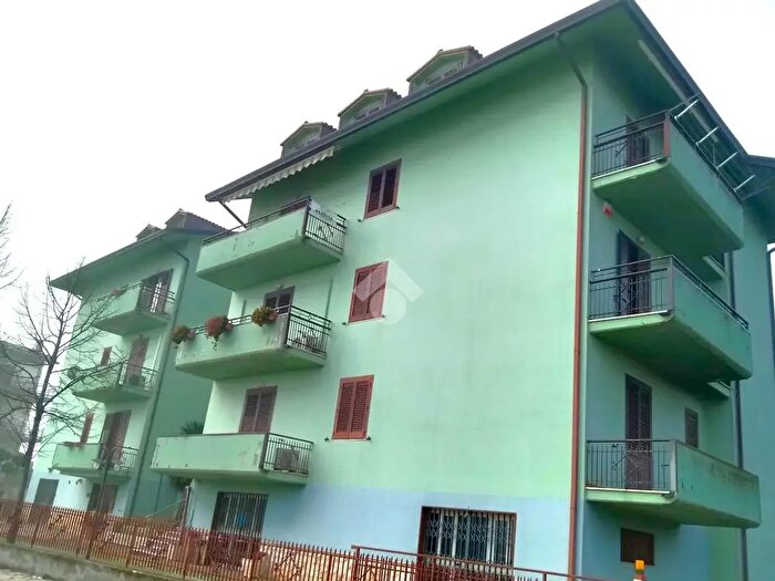 Appartamento quadrilocale in vendita in Via Generale della Chiesa, Venticano