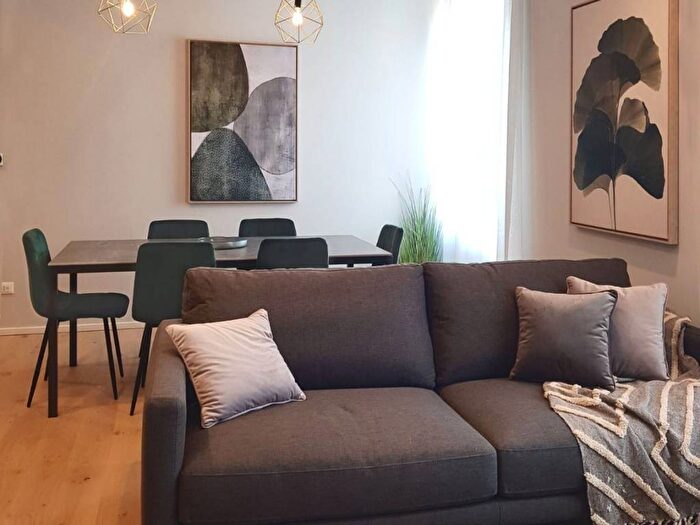 Appartamento trilocale in affitto in Via Ermete Novelli, Stazione, Bergamo