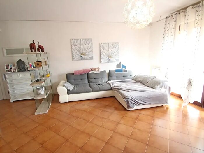 Appartamento quadrilocale in vendita in Via Gioacchino Rossini, Santa Maria Di Sala