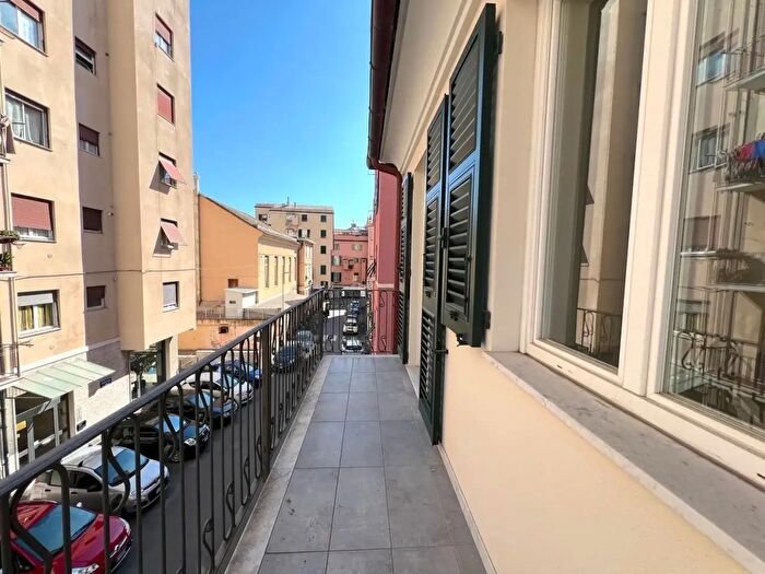Appartamento trilocale in vendita in Carlo Canepa, Genova
