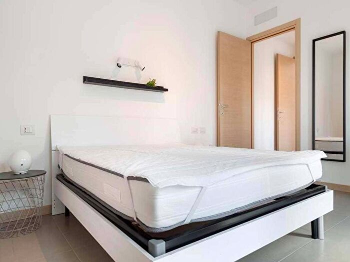 Appartamento bilocale in affitto in Via Gardone, Corvetto, Milano