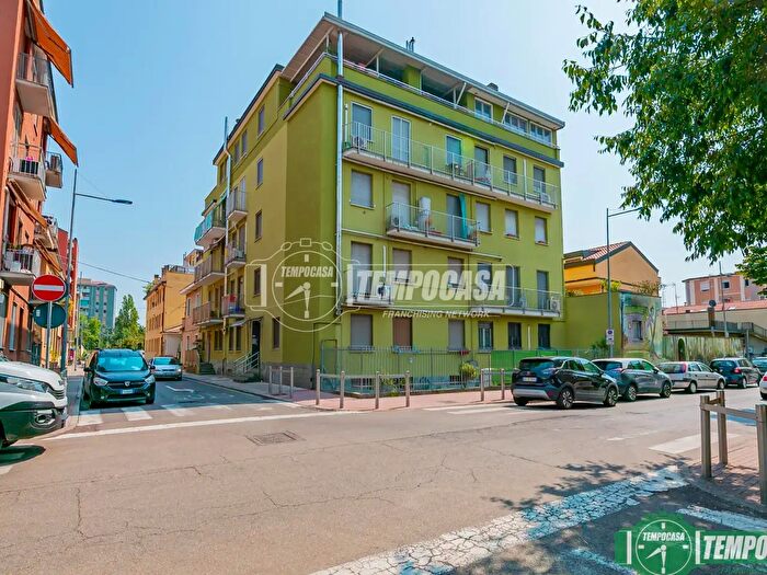 Appartamento trilocale in vendita in Via Arno, San Donato Milanese