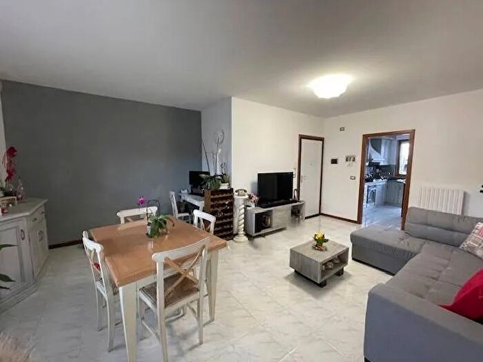 Appartamento quadrilocale in vendita in Via Carlo Collodi Citta di Castello, Citta Di Castello