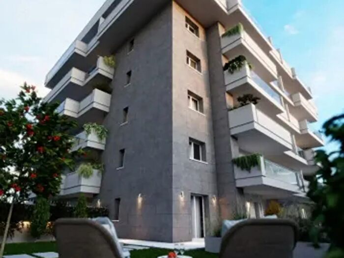 Appartamento quadrilocale in vendita in Via Tomasino d'Amico, Roma