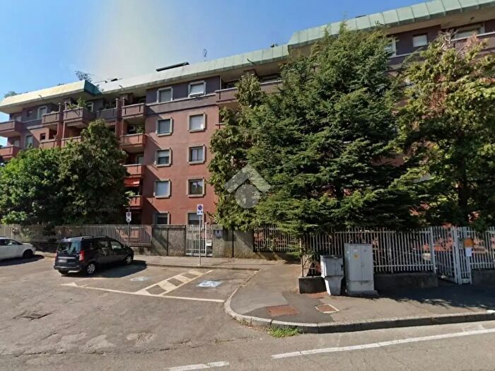 Appartamento trilocale in vendita in Via Sartirana, Rho