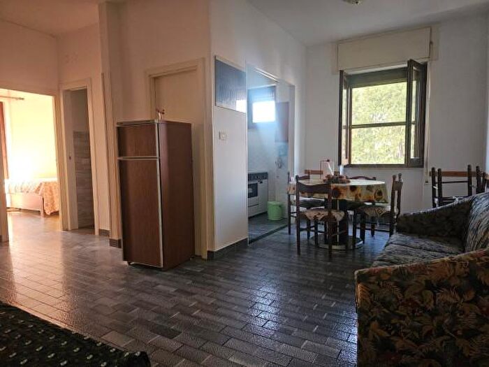 Appartamento trilocale in vendita in Via Zannone, Latina