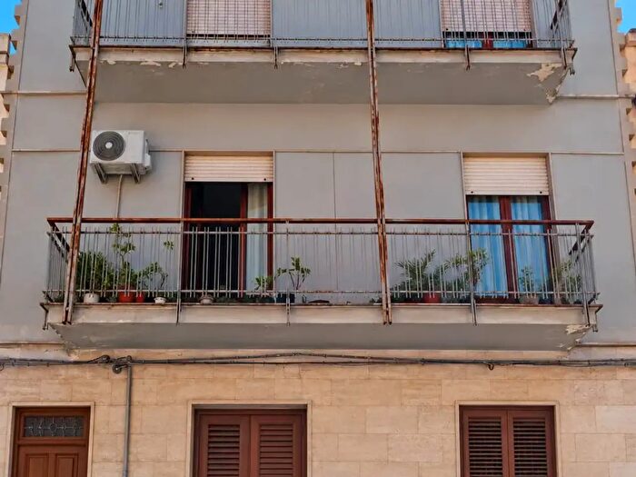 Casa con 14 locali in vendita in Mazara Del Vallo