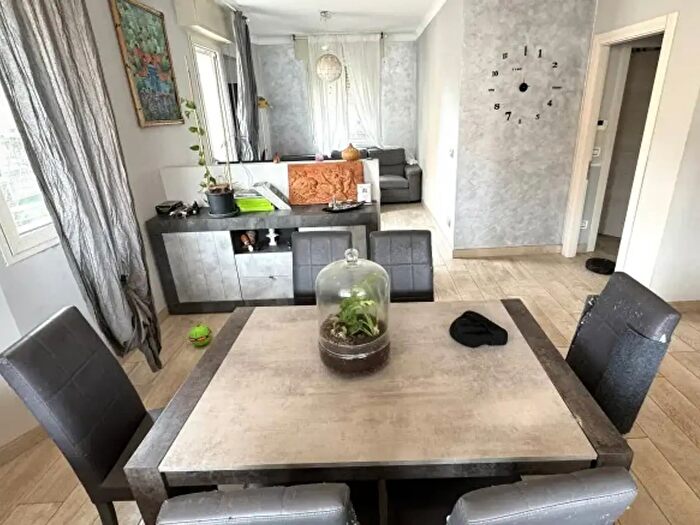 Casa con 6 locali in vendita in Misano Adriatico