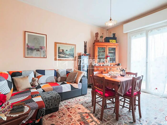 Appartamento quadrilocale in vendita in Via Baiona, Ravenna