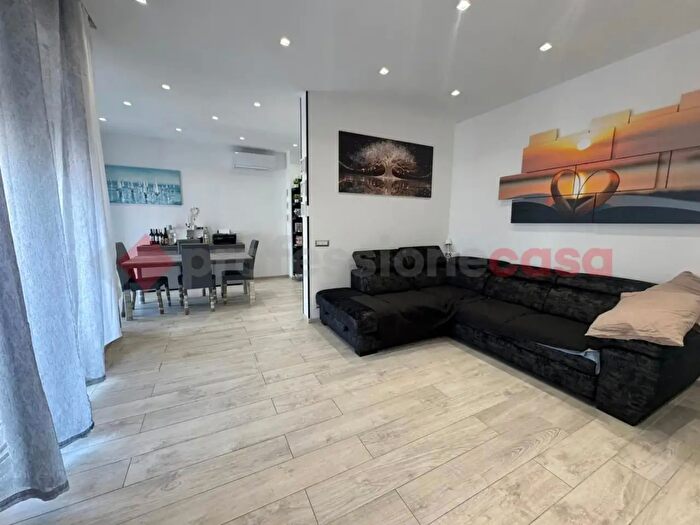 Appartamento trilocale in vendita in Livorno