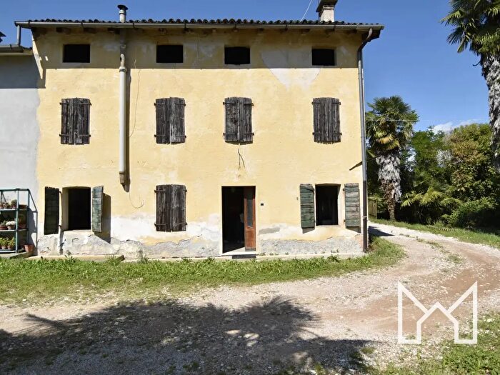 Casa con 5 locali in vendita in Via Acque, Fonte