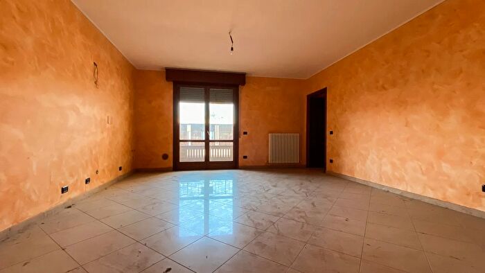 Appartamento in vendita in Via Lavachiello Viadana Mn Italia, Viadana