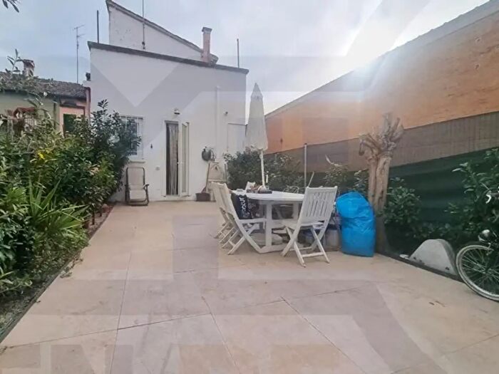 Casa con 6 locali in vendita in Via Cardinal Gulielmo Massaia, Lugo