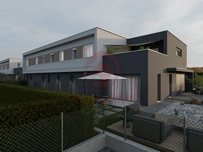 Appartamento con 5 locali in vendita in Via Capeleo, Stra