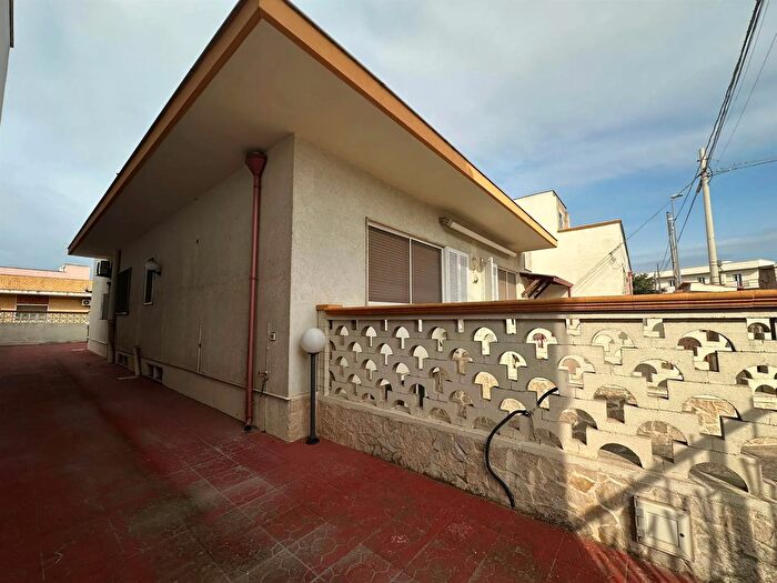 Casa con 6 locali in vendita in Via Palladio TalsanoS Donato Taranto Taranto, Taranto