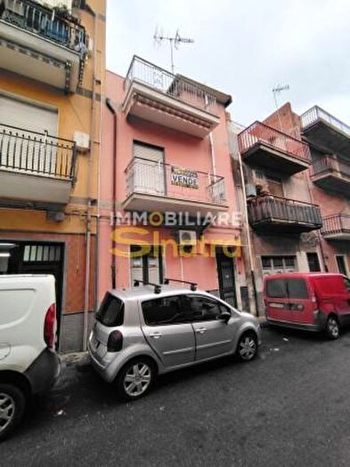 Casa con 6 locali in vendita in Via Tevere, Paterno