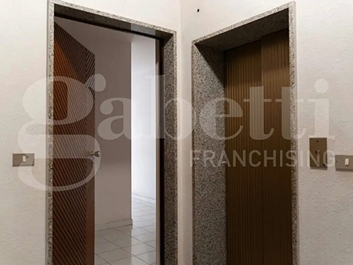 Appartamento quadrilocale in vendita in Via Timavo, Barletta