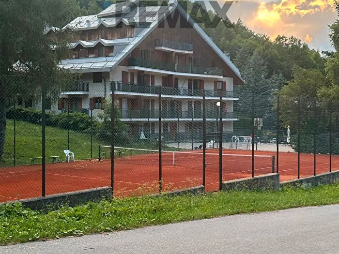 Appartamento trilocale in vendita in Via San Giovanni, Limone Piemonte