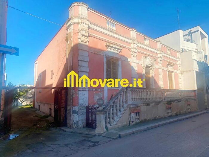 Casa quadrilocale in vendita in Via Santa Maria della Pietà Adelfia Ba Italia, Adelfia