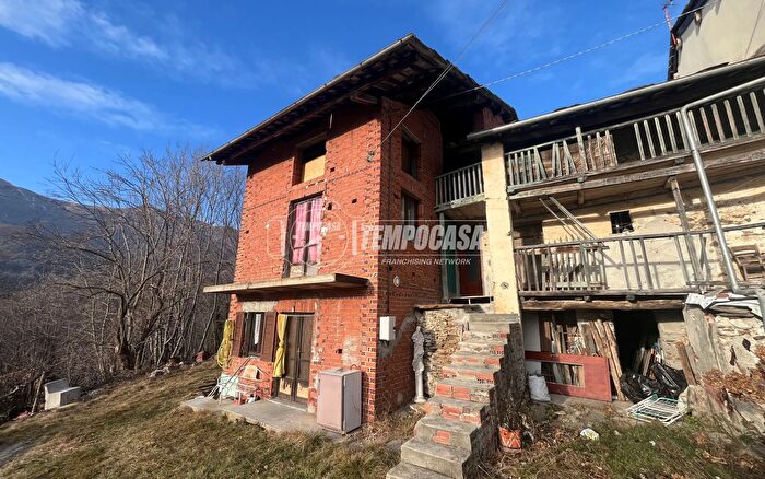 Casa quadrilocale in vendita in Via Cappella, Castelnuovo Nigra