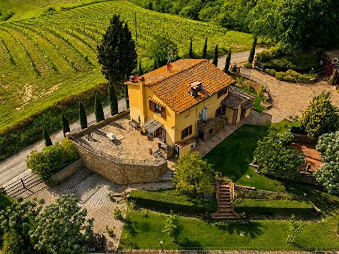 Casa con 12 locali in vendita in Castelfiorentino