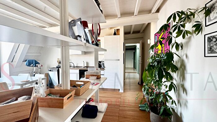 Appartamento trilocale in affitto in Via Antonio Fogazzaro, Milano