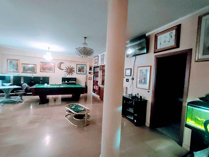 Appartamento con 5 locali in affitto in Via Sbarre Superiori di Marconi, Sbarre, Reggio Calabria