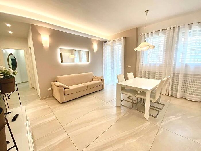 Appartamento monolocale in affitto in Via San Domenico, Bologna