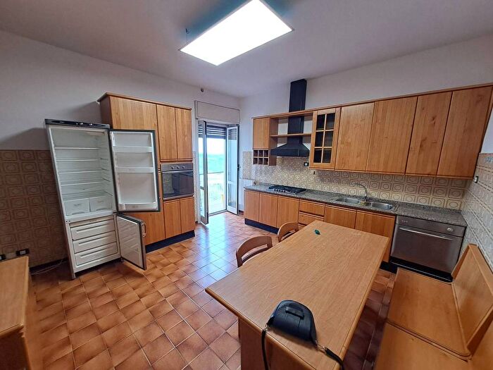 Appartamento quadrilocale in affitto in Chieti Città, Chieti