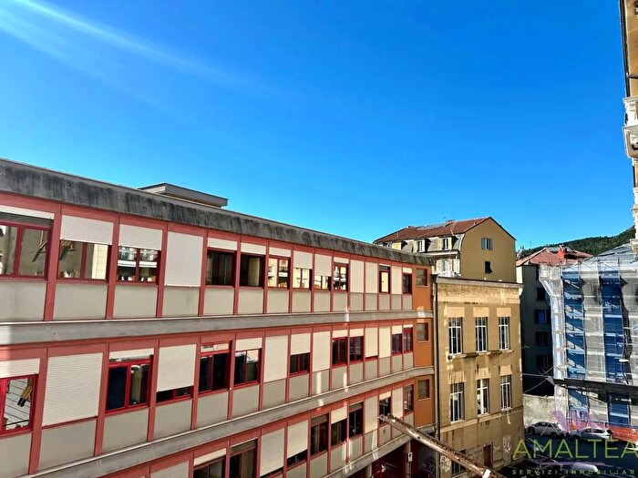 Appartamento quadrilocale in vendita in Via Corridoni, Savona