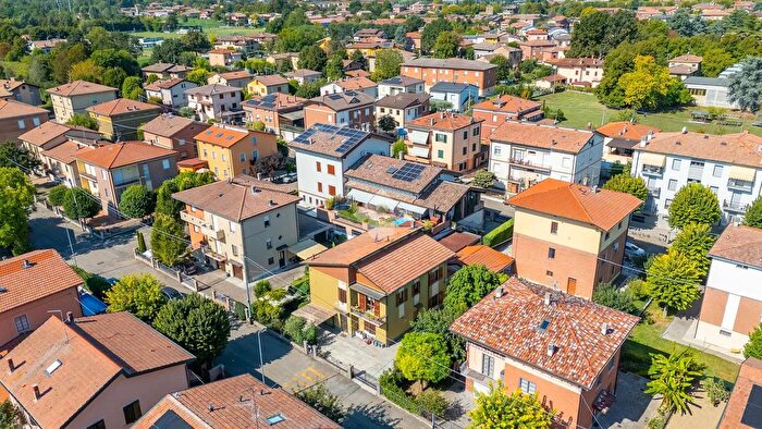 Casa con 6 locali in vendita in Via Marzabotto, Scandiano