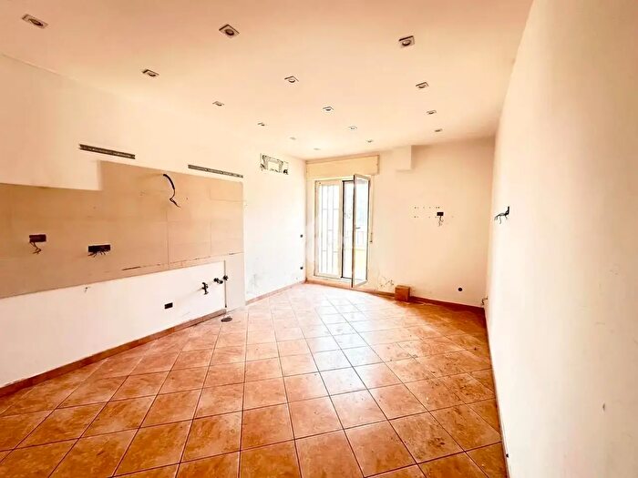 Appartamento bilocale in vendita in Via Enrico De Nicola, Casoria