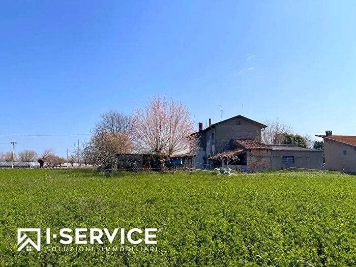 Casa con 5 locali in vendita in Via Valdazze, Rimini