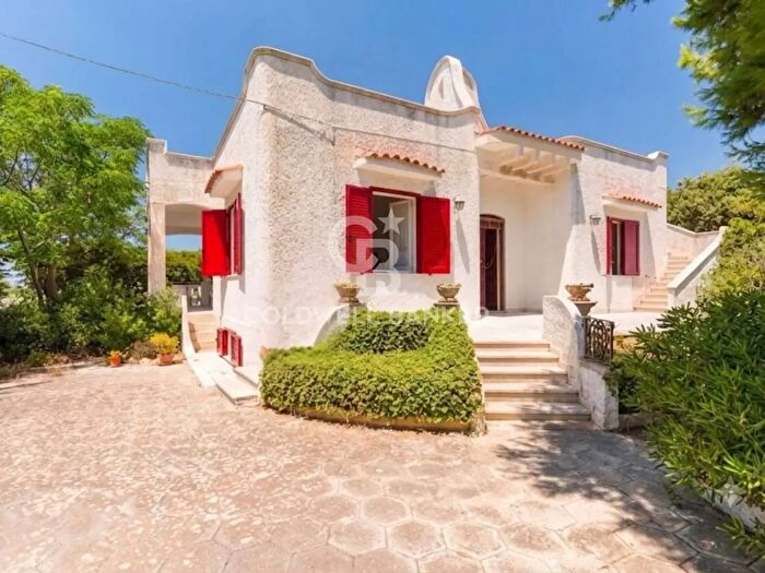 Casa con 6 locali in vendita in Via Torre Sinfonò, Alliste