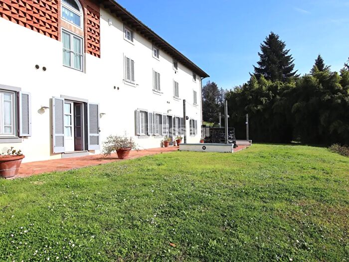 Casa con 12 locali in vendita in Via del Cimitero di Ciciana, Lucca