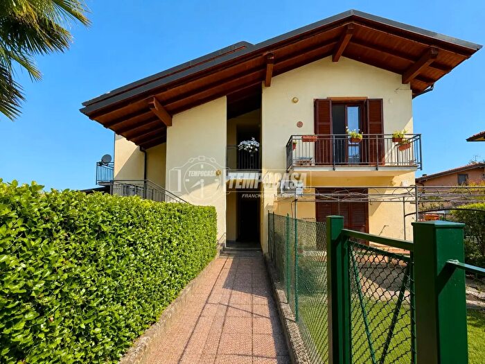 Appartamento trilocale in vendita in Via Ruscolo, Sirtori