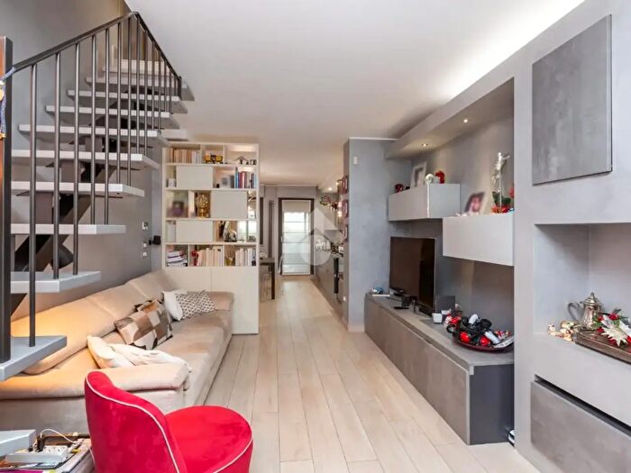 Appartamento quadrilocale in vendita in Str Antica di Collegno, Torino