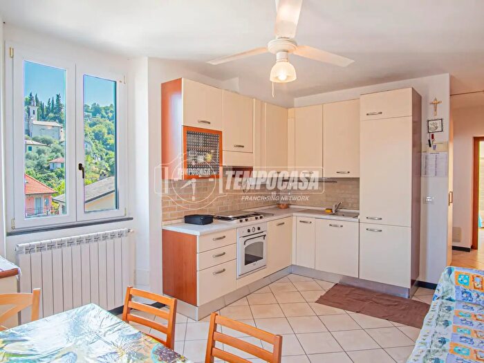 Appartamento bilocale in vendita in Via Gio Batta Ghio, Cogorno