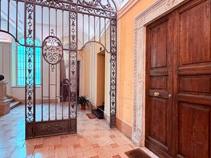 Appartamento bilocale in affitto in Via Paolo Emilio Bensa, Carmine, Genova