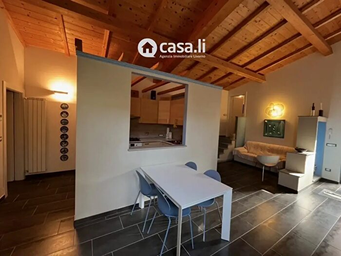 Casa quadrilocale in vendita in Livorno