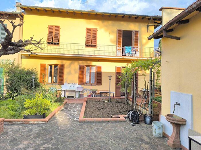 Case in Vendita e in Affitto - 3