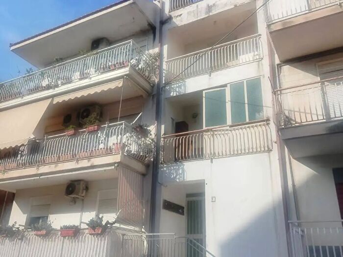Appartamento trilocale in vendita in Via della Seta, Giardini Naxos